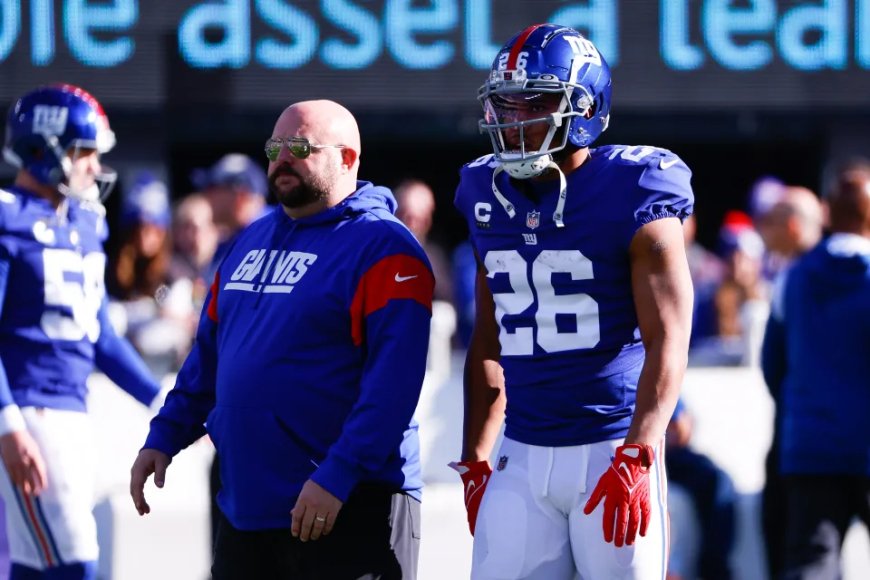 Saquon Barkley and Josh Jacobs Prepare to Sit Out Training Camp Without Extensions